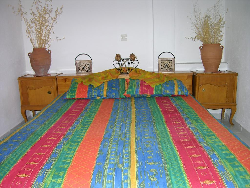 Kyra'S Paradise Potistika Zimmer foto